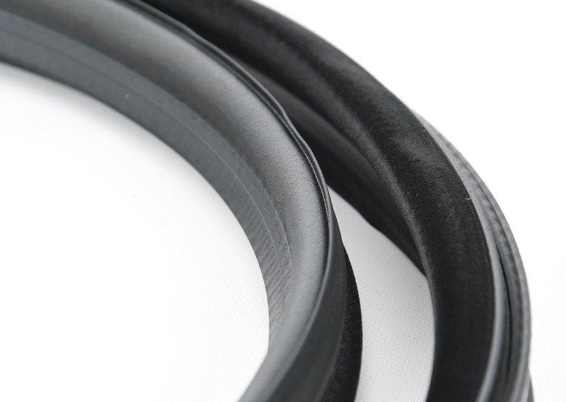 Уплотнитель багажной двери