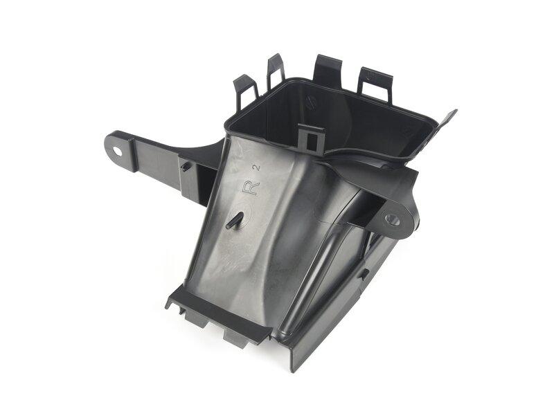 G05/G06 воздуховод тормозов передний правый