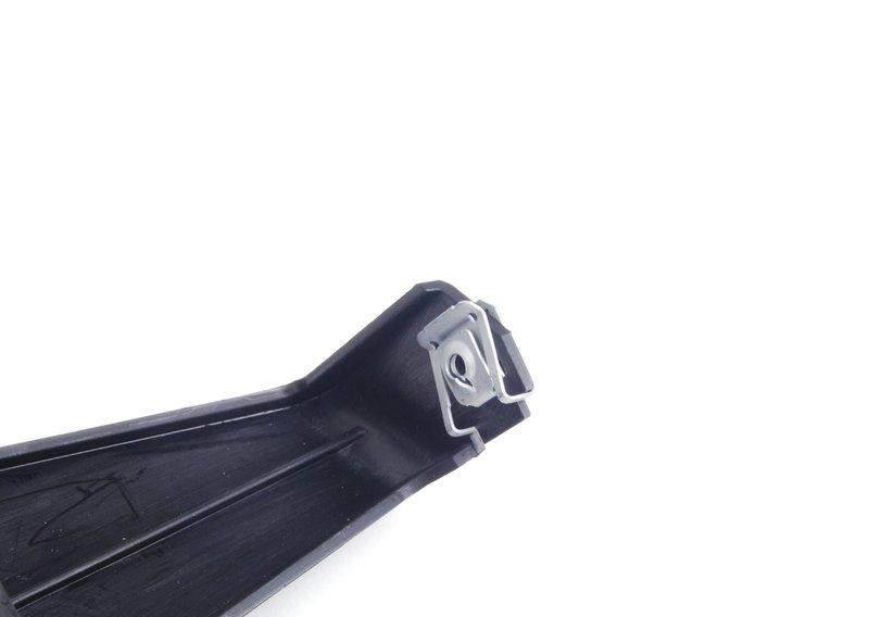 E82/E88  Воздуховод левый