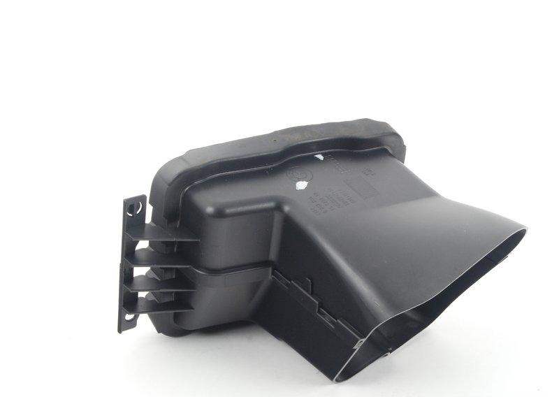 Воздуховод вынес.радиатор правый