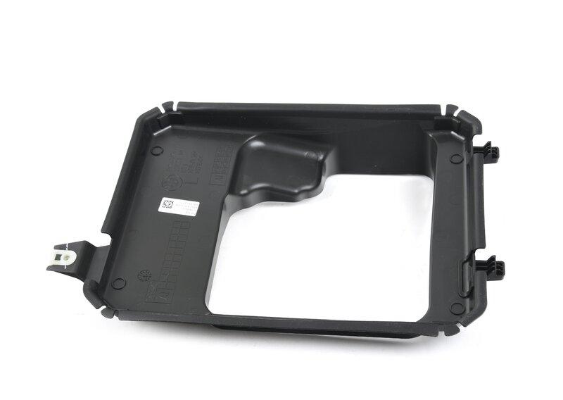 F95/F96 задняя рамка доп. радиатора левая