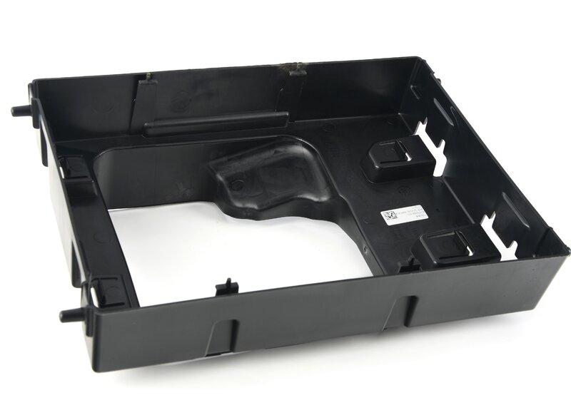 F95/F96 задняя рамка доп. радиатора правая