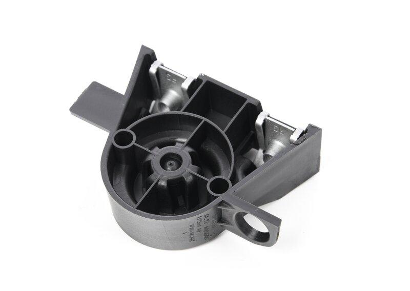 G80/G81/G82/G83 Кронштейн передней панели Вх