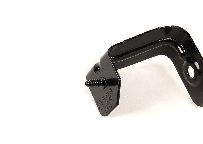 Кронштейн облицовки днища П