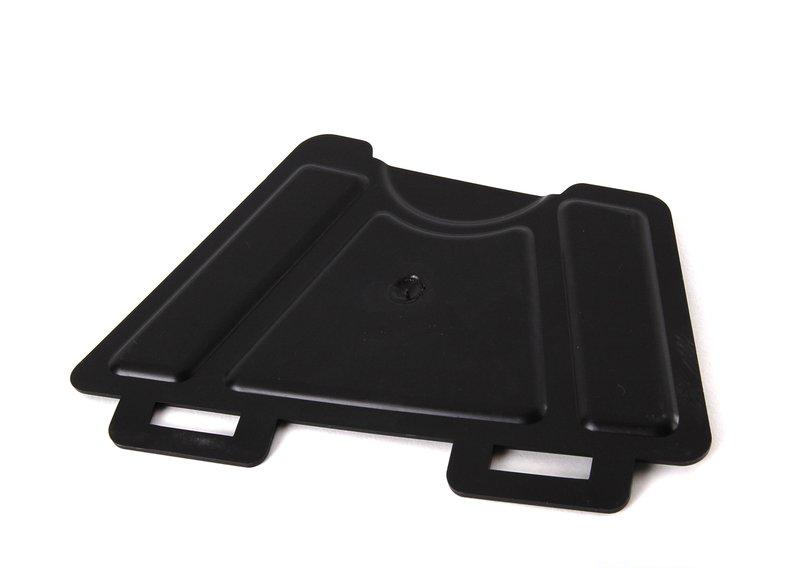 Крышка экрана моторного отсека