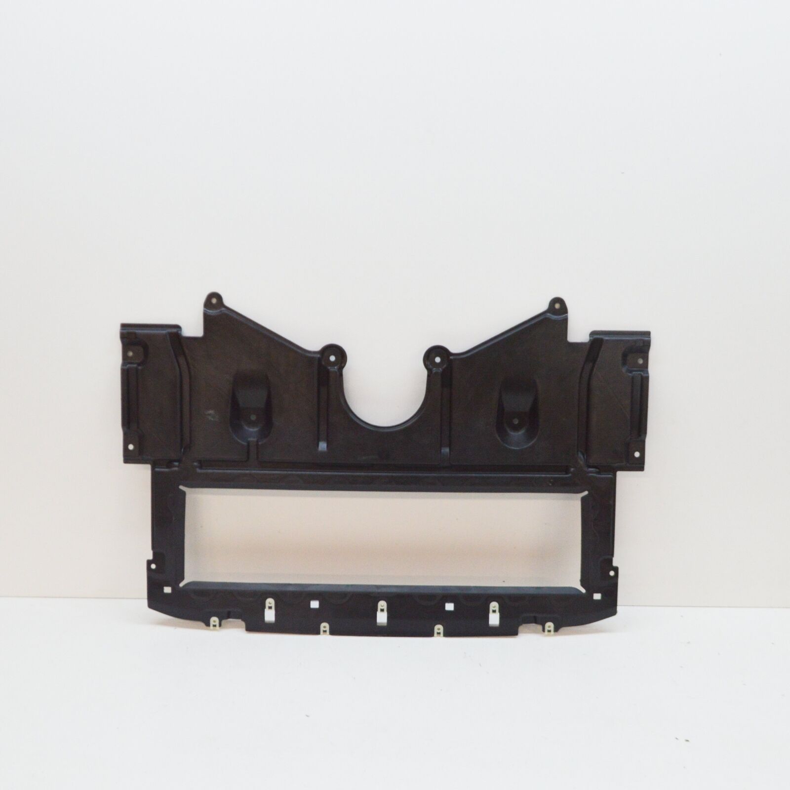 Экран моторного отсека M2. M3. M3 Comp. M xDrive. M3 Competition. M3 CS. M4. M4 Comp. M xDrive. M4 Competition. M4 CSL