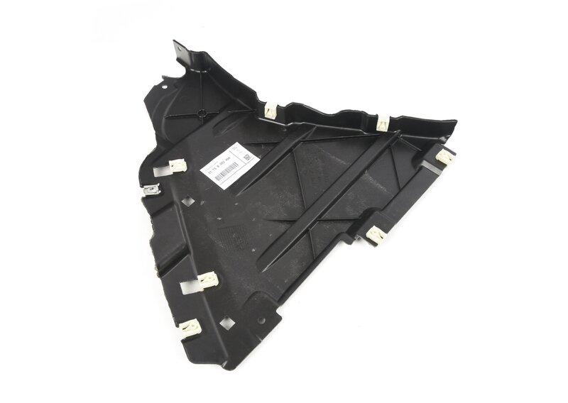 G80/G81/G87/G82  Кожух колесной ниши П Нж