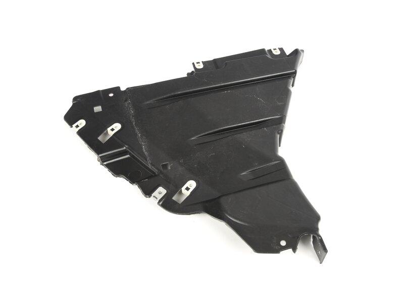 G80/G81/G87/G82  Кожух колесной ниши П Нж