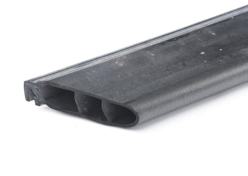 Уплотнитель отсека вспом.механизмов дв.