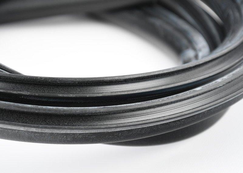 Уплотнитель капота Зд