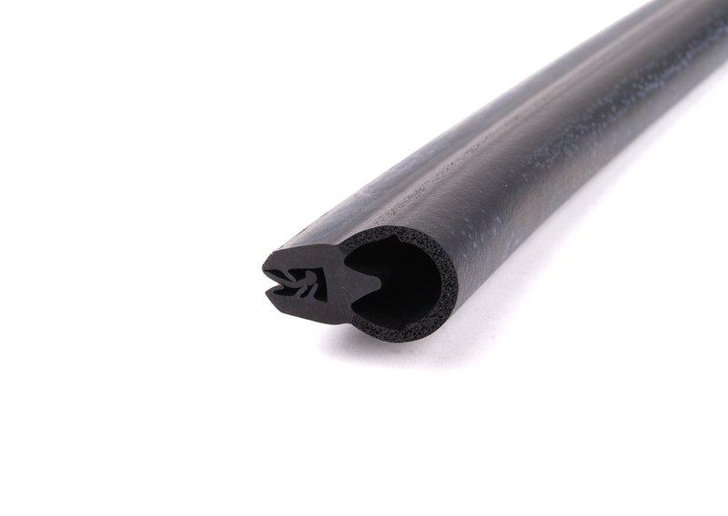 Уплотнитель капота Бок