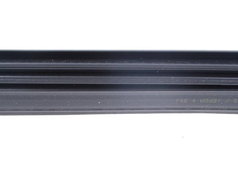 Уплотнитель двери Л