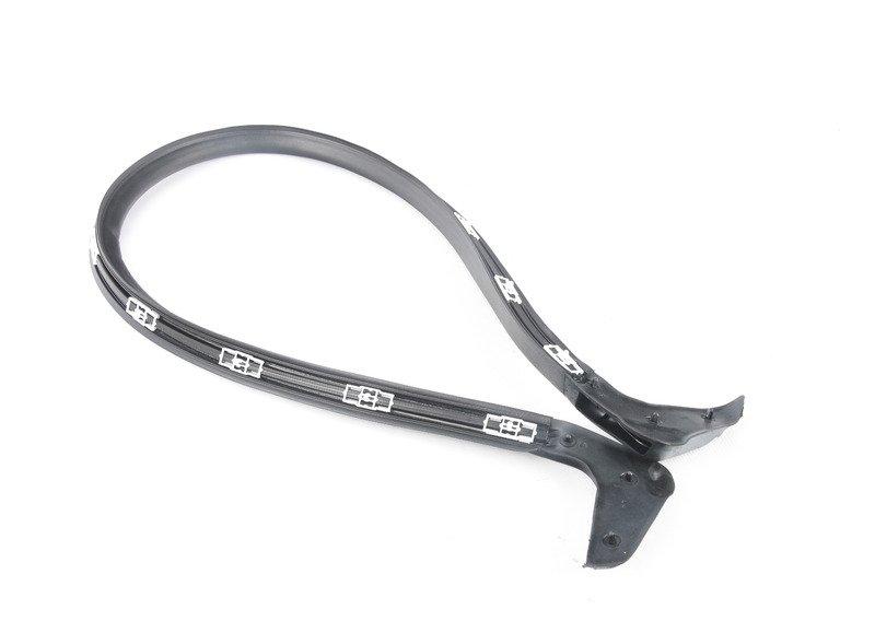 Уплотнитель багажной двери Ср