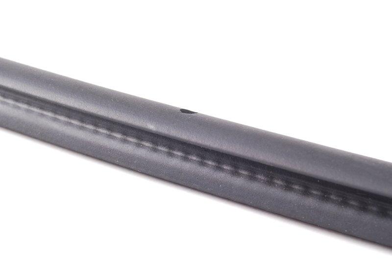 Уплотнитель двери Л