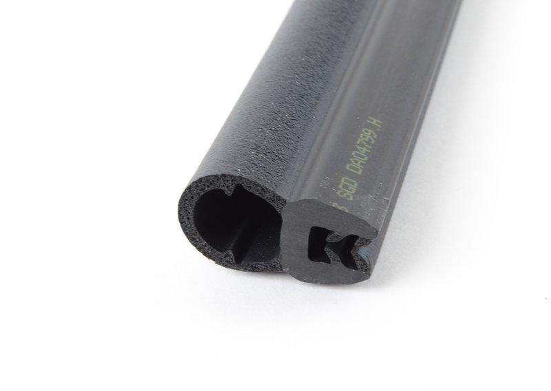 Уплотнитель капота Бок