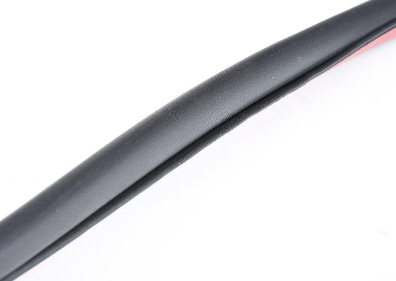 E71 / E72 Hybrid  Уплотнитель двери зд пр