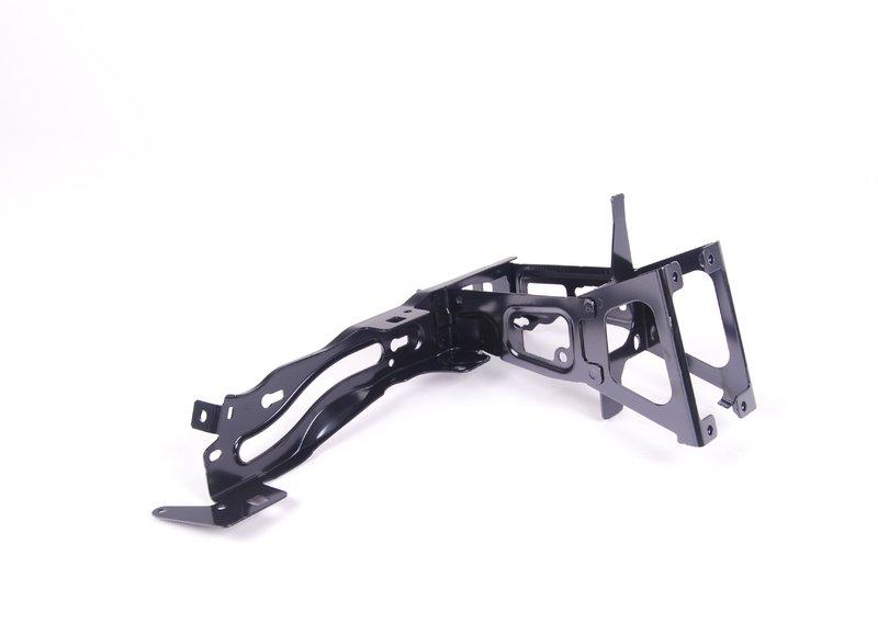 F30 уплотнитель капота центральный