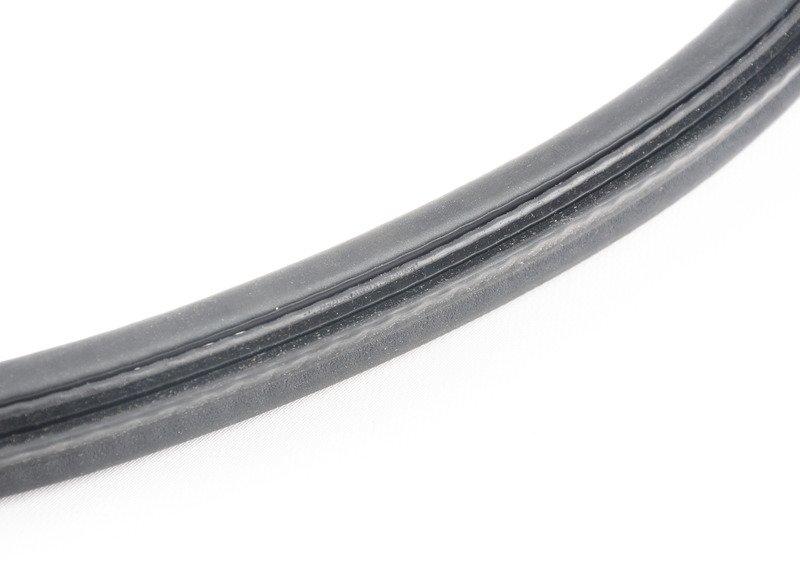 Уплотнитель багажной двери