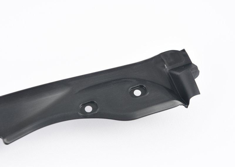 Уплотнитель стыка центральной стойки Л