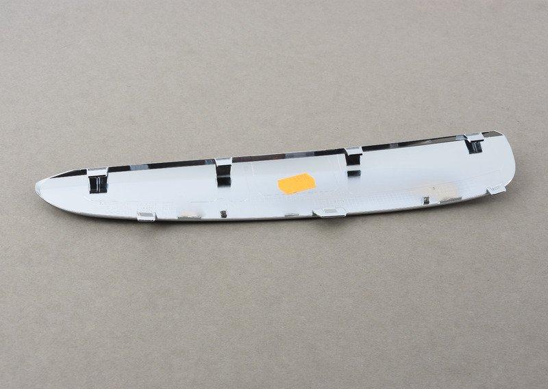 Воздуховод переднего крыла Л