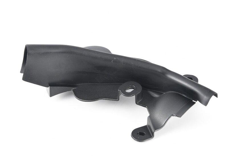 F90/G30/G14 Уплотнение крышка капота боковое правое