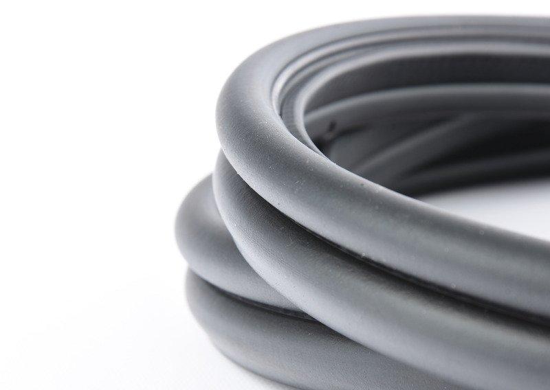 Уплотнитель багажной двери