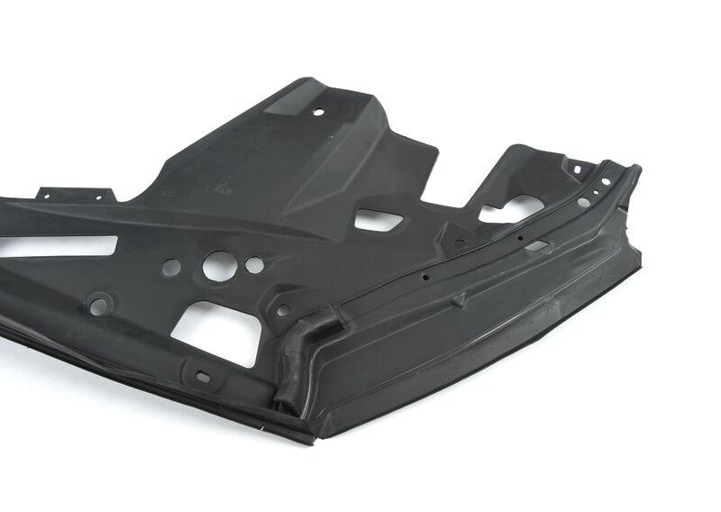 G05 уплотнитель правого крыла под капотом