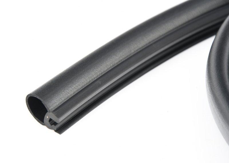 G20/G26 уплотнитель капота