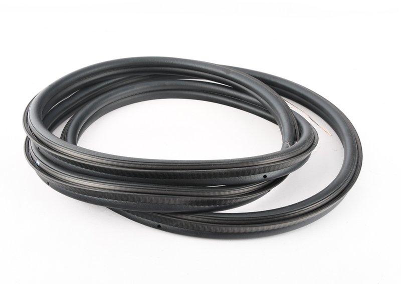 Уплотнитель багажной двери F90 M5 / G30 / G38