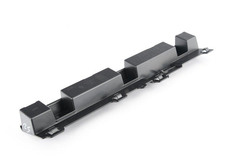 Планка крепления Л