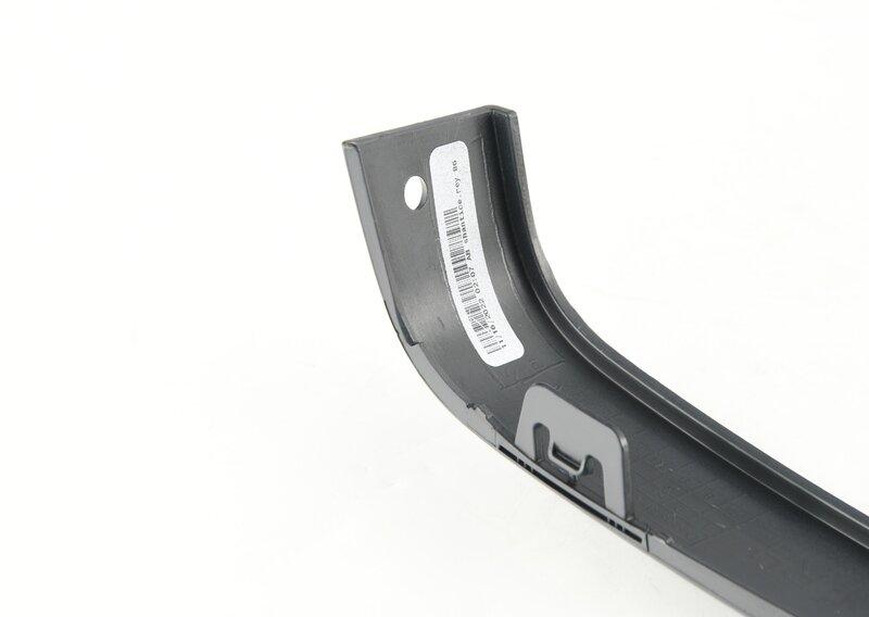 Накладка M на арку колеса загрунтов.П Зд