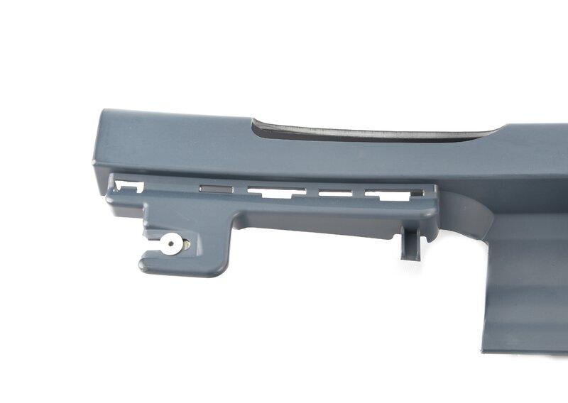 G01/G02 накладка порога правая M-Tech