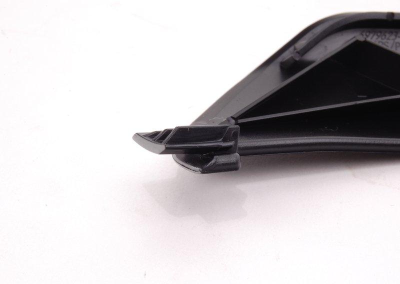 Накладка карабина ремня безопасности Л