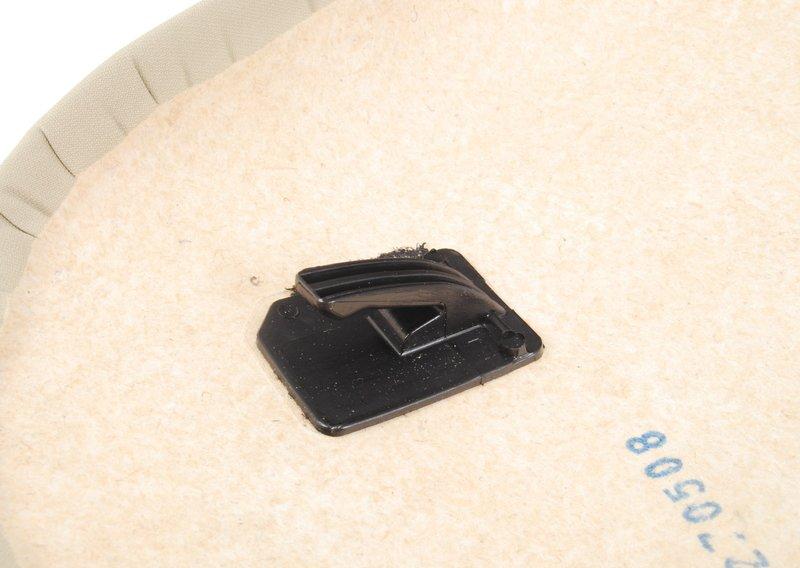 Задняя панель с сетчатым карманом