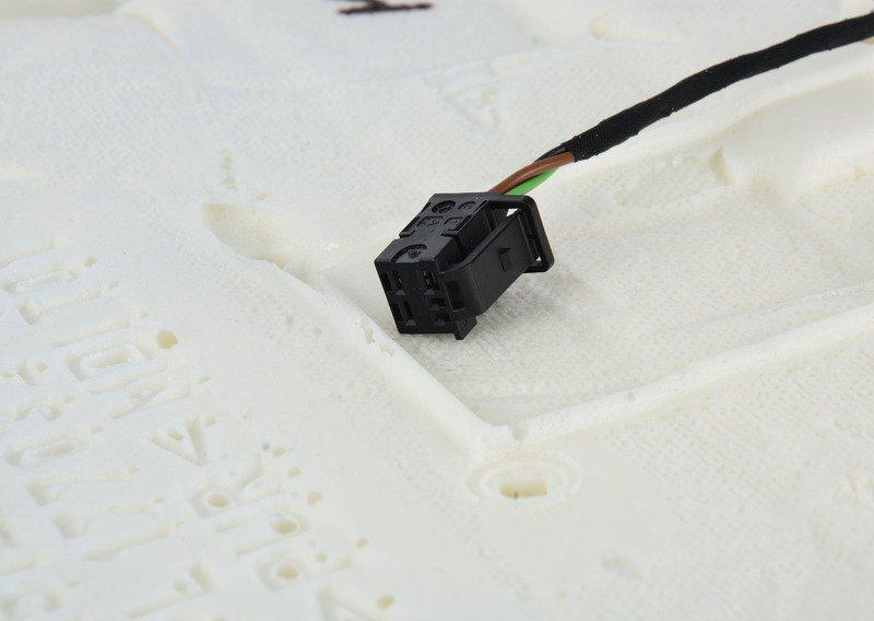 Деталь подушки из пеноматериала Л