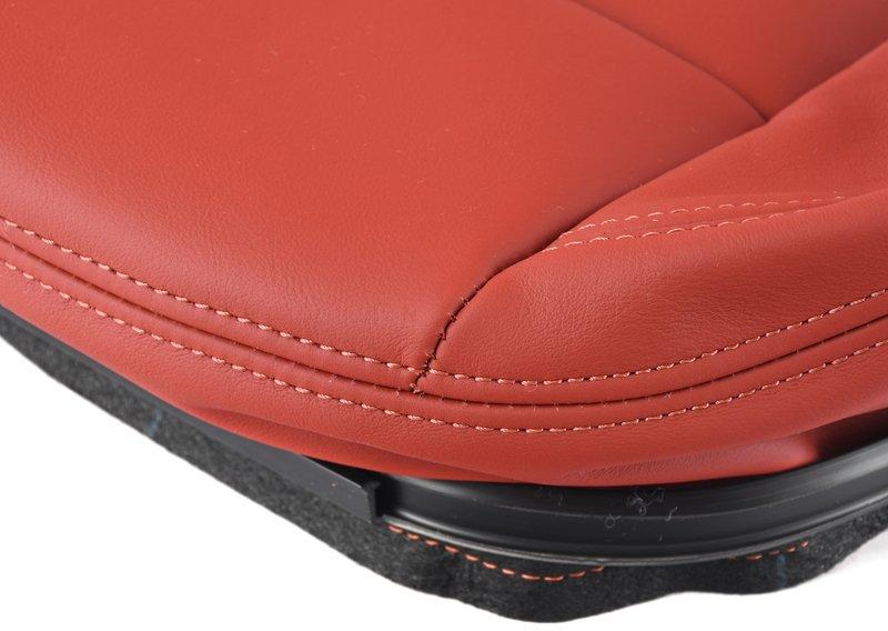 Обивка спортивного сиденья кожа