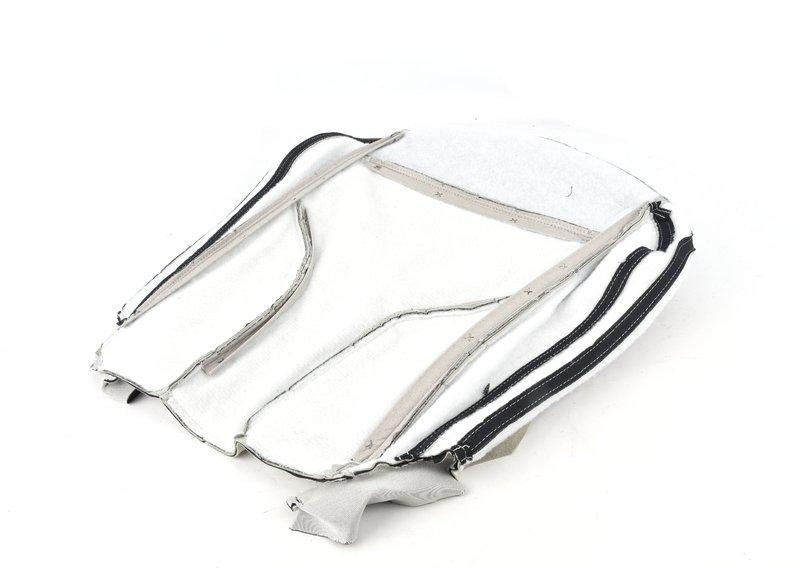 Обивка спортивного сиденья кожа