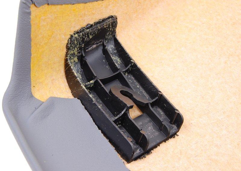 Задняя панель с сетчатым карманом Л