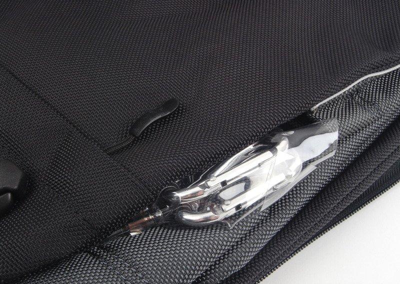 Карман на спинке сиденья