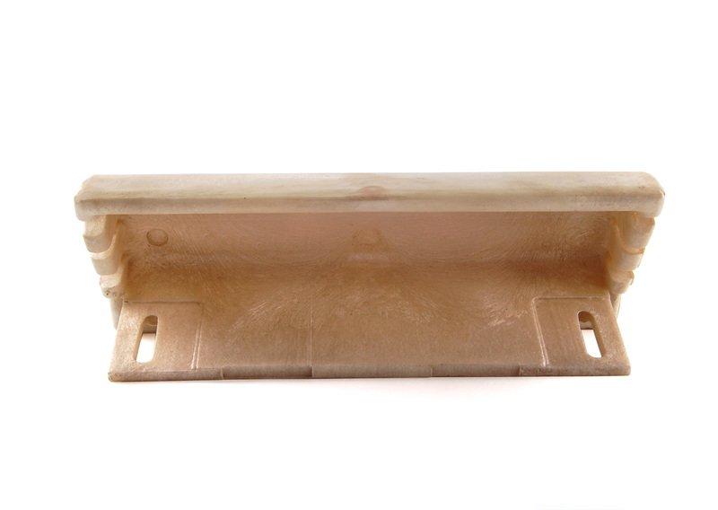 Замыкающий элемент не обтянут