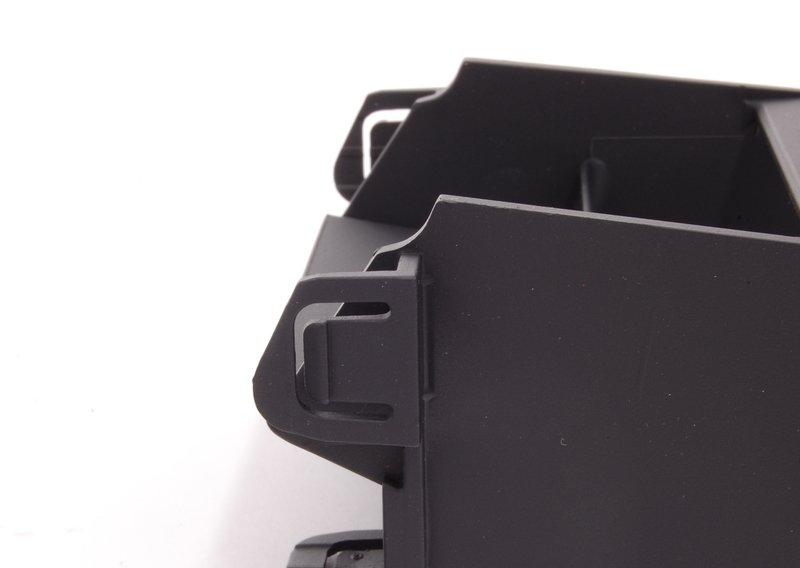 Накладка отверстия для ремня безоп.Ср