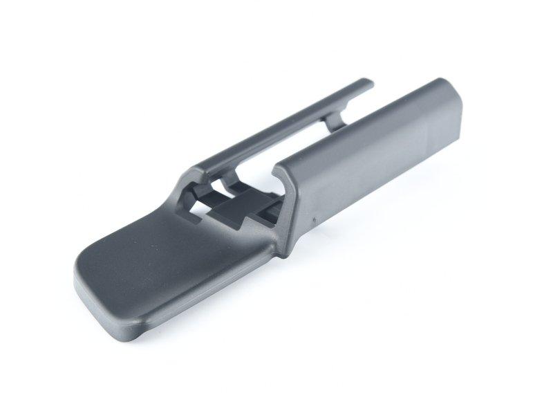 G30/G11/F90 M5 Накладка направляющей сиденья П Зд (SCHWARZ)