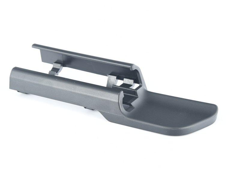 G30/G11/F90 M5 Накладка направляющей сиденья П Зд (SCHWARZ)
