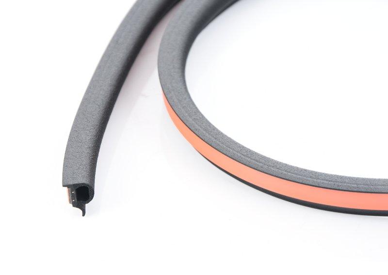 F40/F52/F48/F39/G01/G02 Уплотнение проема крыши