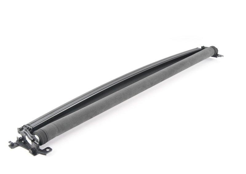 Солнцезащитная штора алькантара впереди