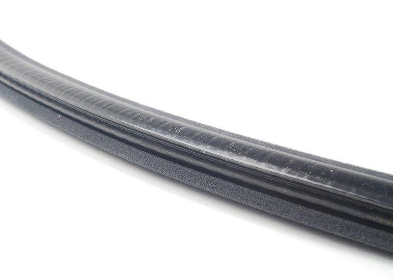 Окантовка подъемно-сдвижной крышки люка