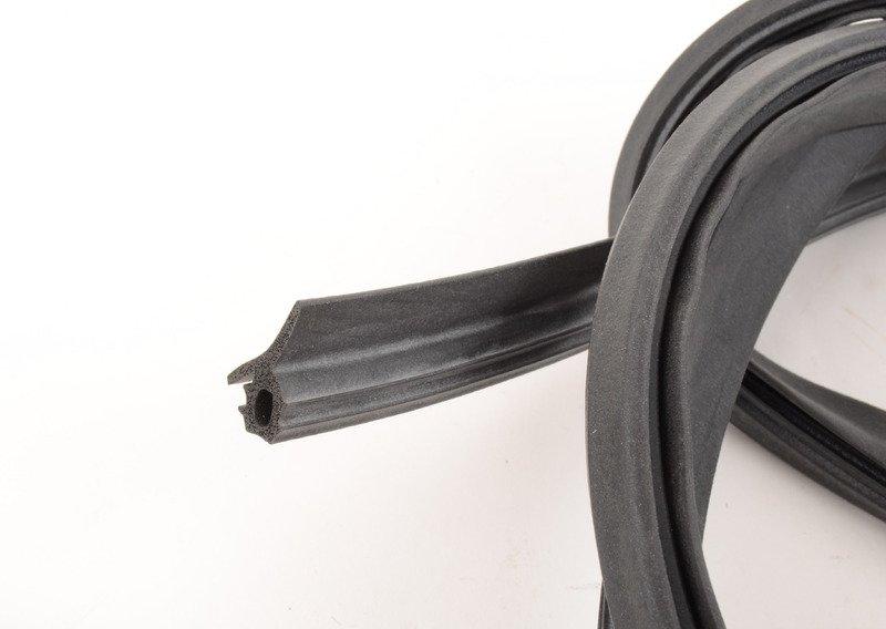 Уплотнитель каркаса люка с крышкой