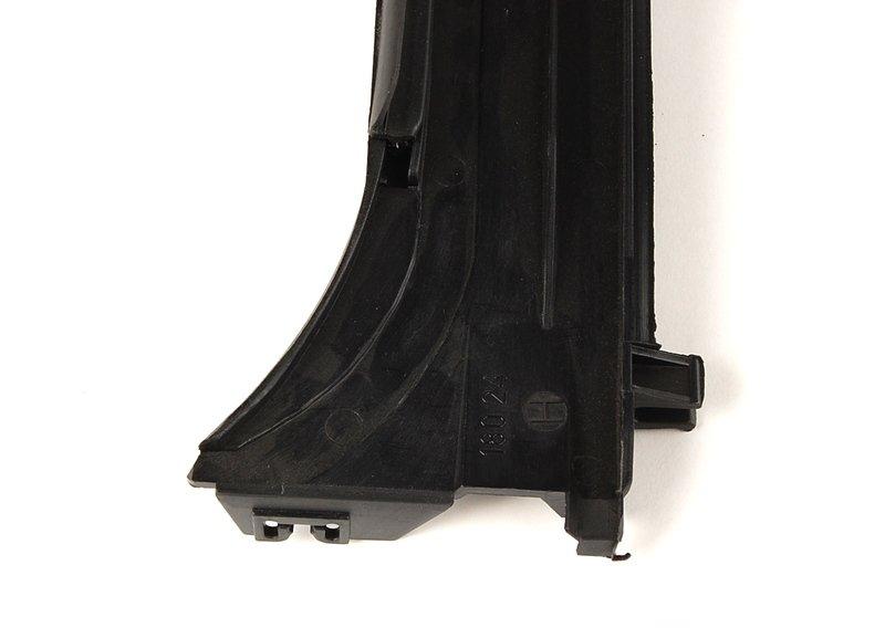 Желобок водосточный