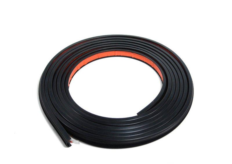 Упл.прокладка по периметру крышки люка