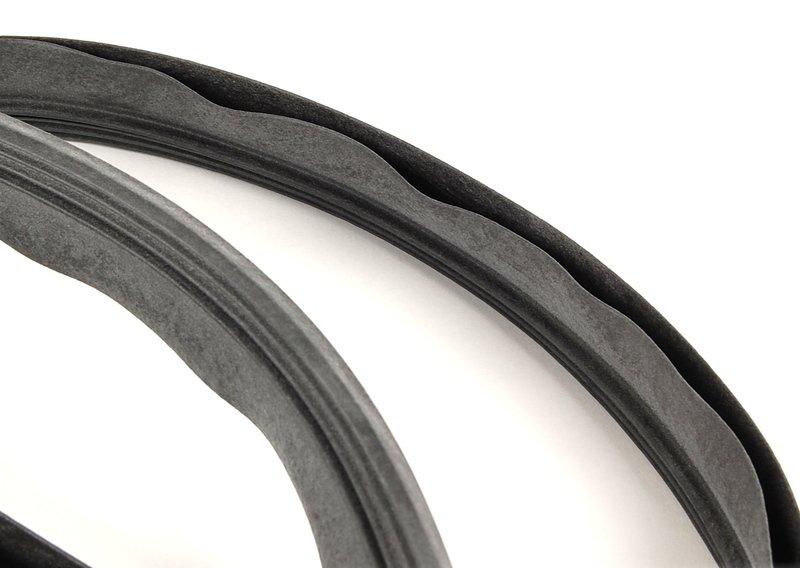 Уплотнитель каркаса люка с крышкой